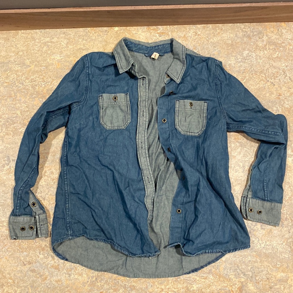 Hannah Anderson Jean shirt size small